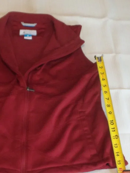 COLUMBIA Women's Red Polyester Vest Size Large Like New - Picture 12 of 15